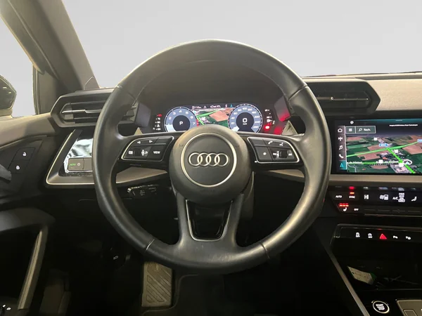 AUDI A3 Sportback (2024) — foto 18 van 20