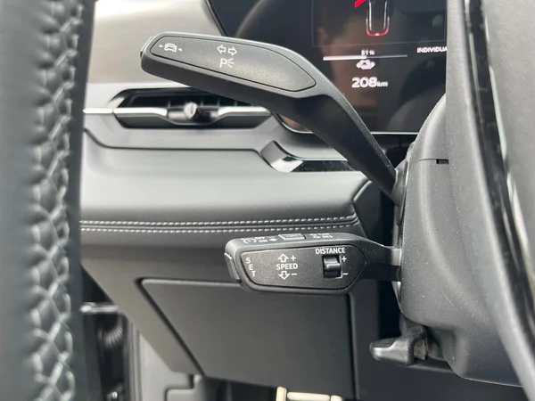 AUDI Q6 e-tron (2025) — foto 10 van 24