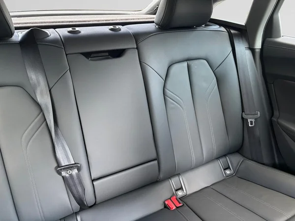 AUDI A5 e-hybrid (PHEV) (2026) — foto 11 van 23
