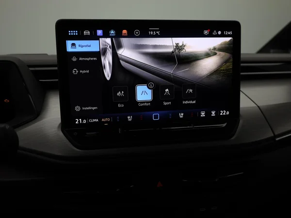 VOLKSWAGEN Multivan T7 Long eHybrid (PHEV) (2026) — foto 17 van 25