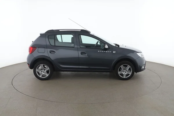 Dacia Sandero (2020) — foto 13 van 16