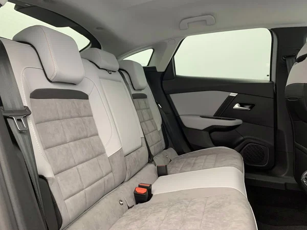 Citroen C4 (2025) — foto 2 van 28