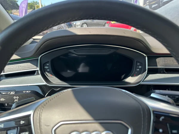 AUDI A8 PHEV (2023) — foto 19 van 24