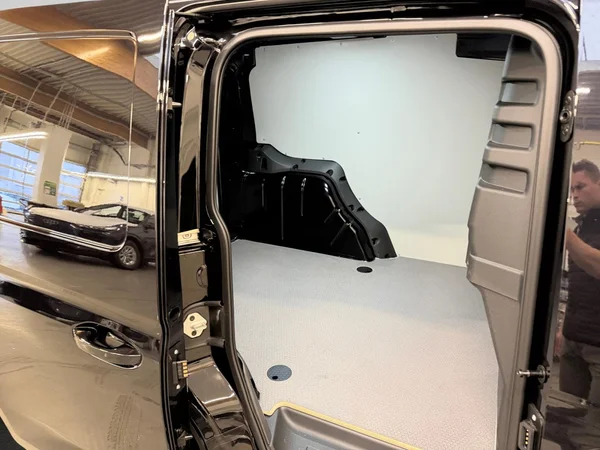 VOLKSWAGEN Caddy Van (2026) — foto 11 van 24
