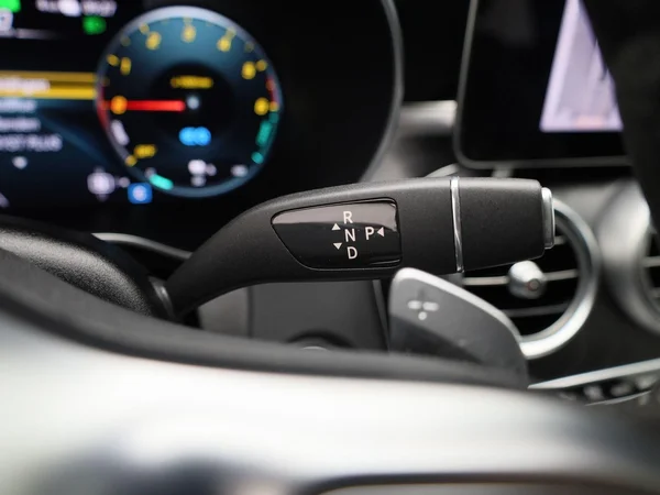 Mercedes-Benz C-Klasse (2021) — foto 14 van 41