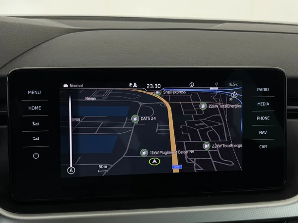 SKODA Kamiq (2022) — foto 10 van 27