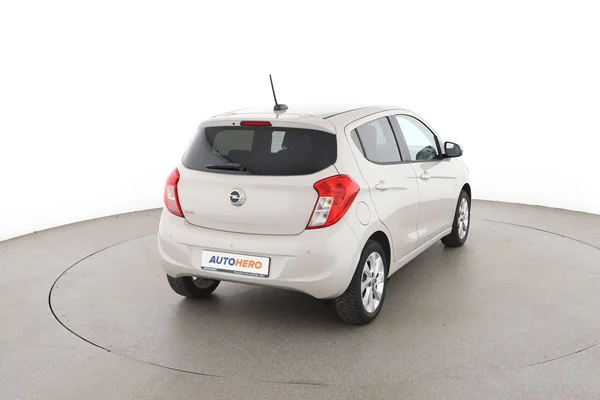 Opel Karl (2016) — foto 12 van 16