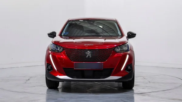 Peugeot E-2008 (2022) — foto 55 van 56