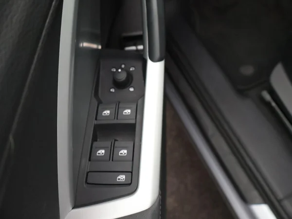 AUDI Q3 PHEV (2022) — foto 8 van 27
