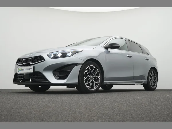 KIA Ceed (2023) — foto 23 van 29