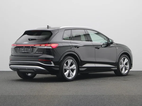 AUDI Q4 e-tron (2025) — foto 12 van 22