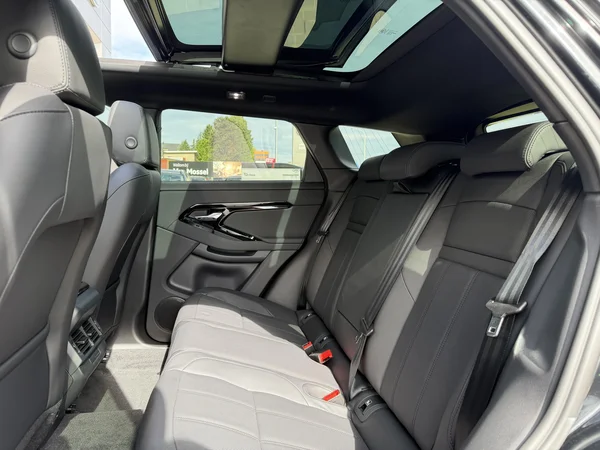 Land Rover Range Rover Evoque (2026) — foto 19 van 28