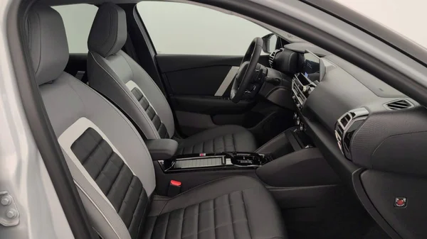 Citroen C4 (2025) — foto 9 van 23