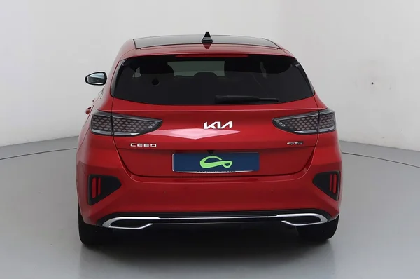 Kia Ceed (2022) — foto 30 van 35