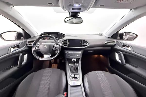 Peugeot 308 (2020) — foto 7 van 41