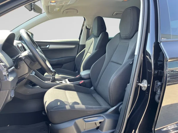 SKODA Karoq (2024) — foto 6 van 22
