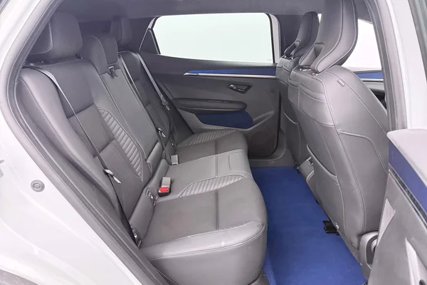 Renault E-Scenic E-Tech (2025) — foto 4 van 30