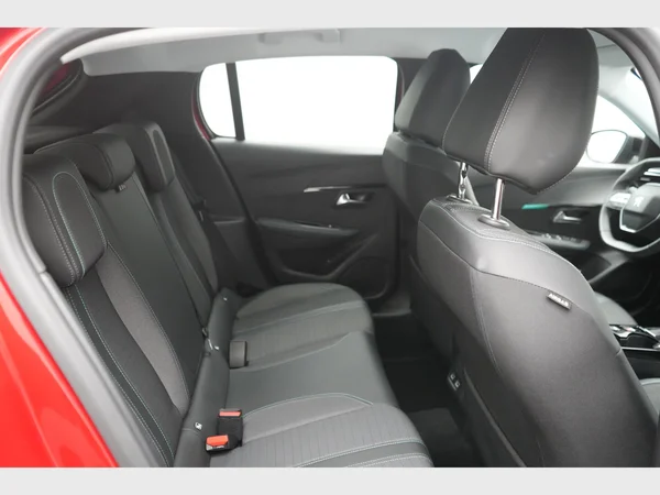 PEUGEOT 208 (2022) — foto 2 van 26