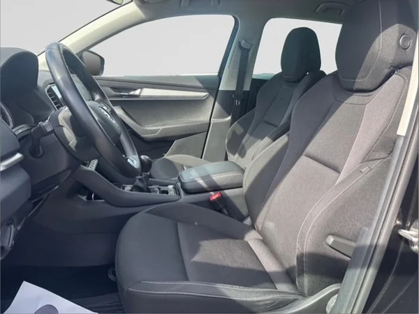 SKODA Karoq (2022) — foto 5 van 20
