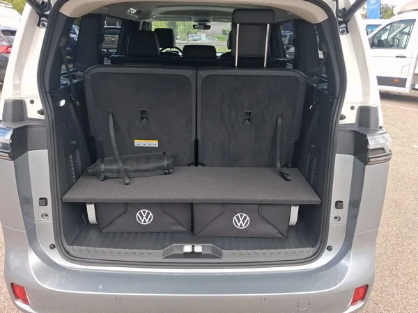 VOLKSWAGEN ID.Buzz Lwb (2026) — foto 11 van 20
