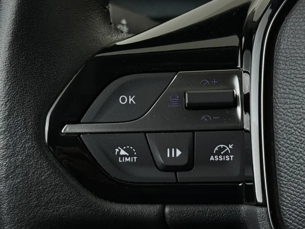 PEUGEOT 308 (2022) — foto 9 van 28