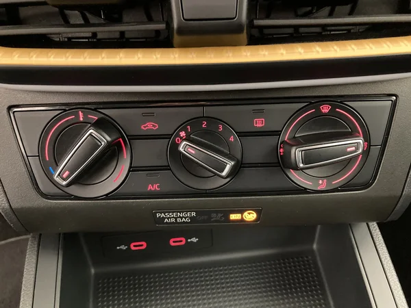 SEAT Ibiza 5P/D (2022) — foto 27 van 36