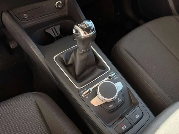 Audi Q2 (2022) — foto 10 van 22