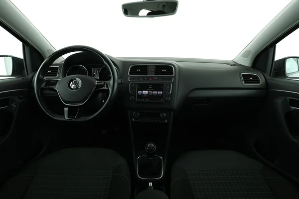 Volkswagen Polo (2016) — foto 3 van 16