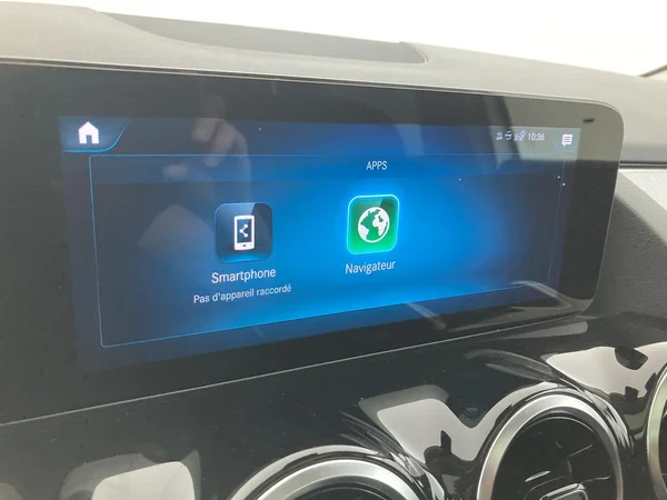 MERCEDES-BENZ B 180 (2022) — foto 14 van 36