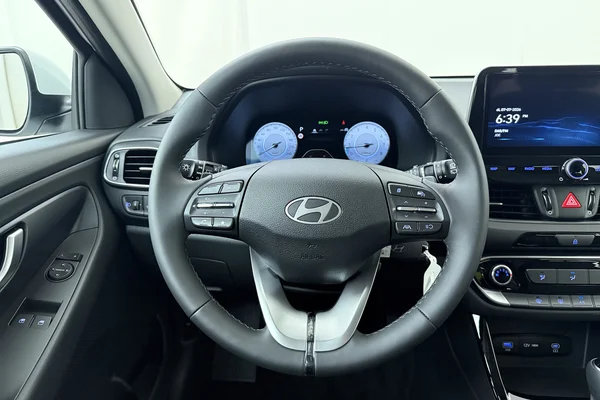 Hyundai i30 Wagon (2026) — foto 2 van 16