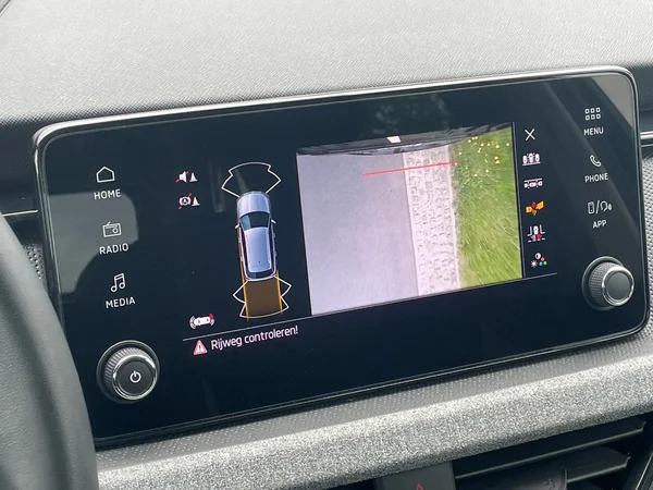 SKODA Kamiq (2025) — foto 15 van 24