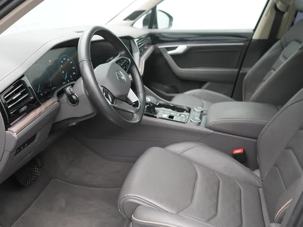 VOLKSWAGEN Touareg eHybrid (PHEV) (2023) — foto 18 van 23