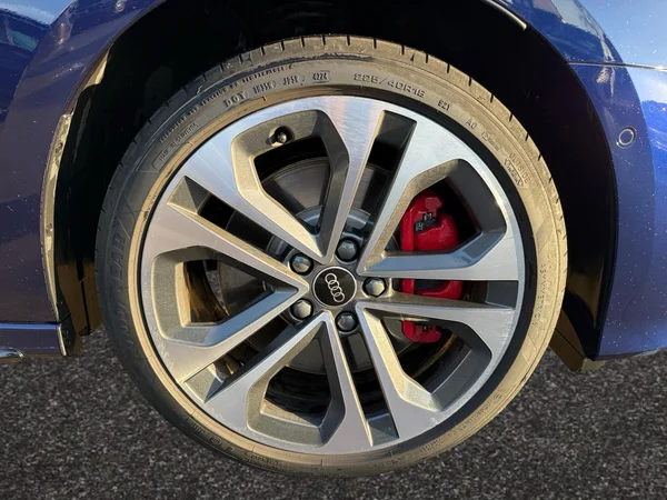AUDI A3 Sportback PHEV (2026) — foto 6 van 14
