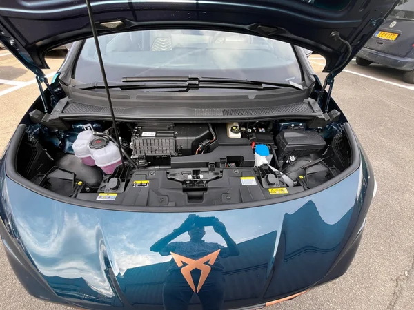 CUPRA Born (2025) — foto 5 van 24