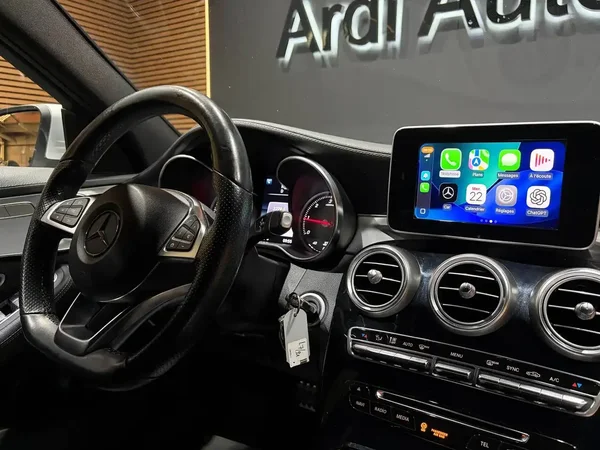 Mercedes-Benz C (2015) — foto 6 van 23