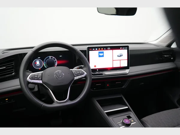 VOLKSWAGEN Tiguan eHybrid (PHEV) (2025) — foto 9 van 30