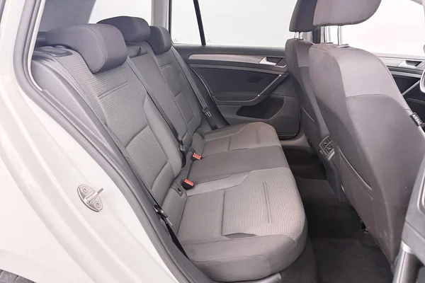 Volkswagen Golf Vii Sw (2019) — foto 9 van 33