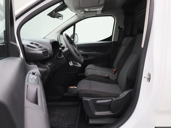 Opel Combo (2022) — foto 5 van 39
