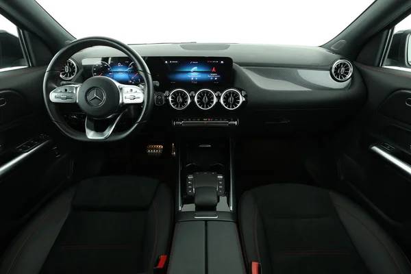 Mercedes-Benz GLA-Klasse (2023) — foto 3 van 16