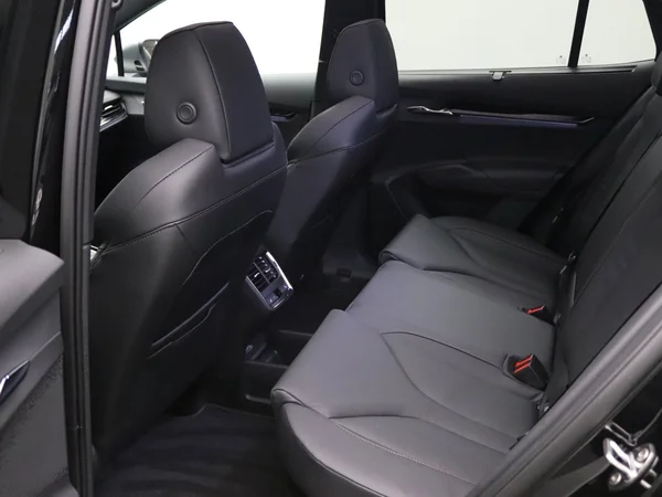 SKODA Enyaq Coupé (2025) — foto 15 van 28