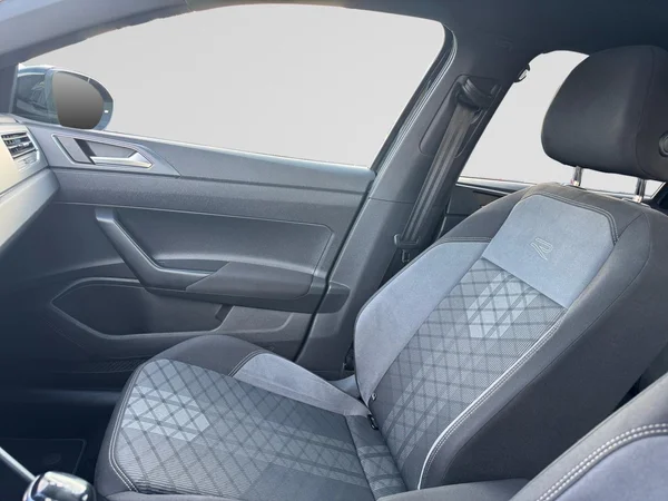 VOLKSWAGEN Taigo (2024) — foto 14 van 15