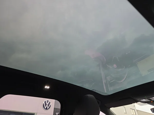 VOLKSWAGEN ID.7 Tourer (2025) — foto 3 van 18