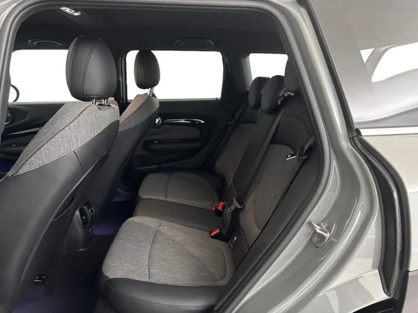 MINI Mini Clubman (F54 LCI) (2022) — foto 8 van 22