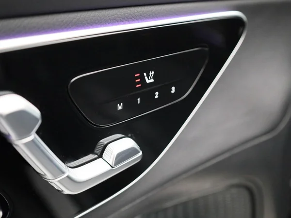 Mercedes-Benz GLC (2025) — foto 30 van 50