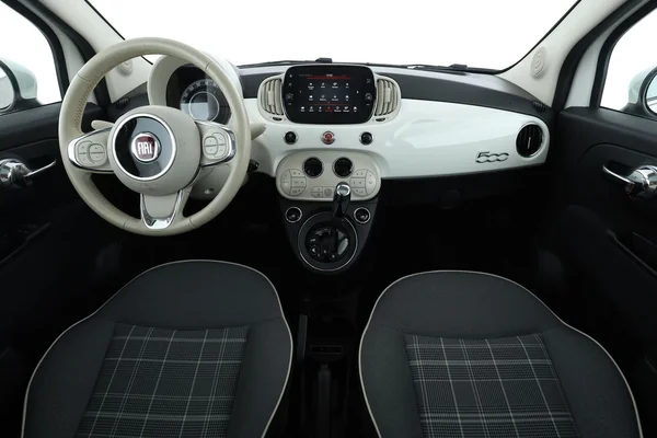 Fiat 500 (2018) — foto 3 van 16