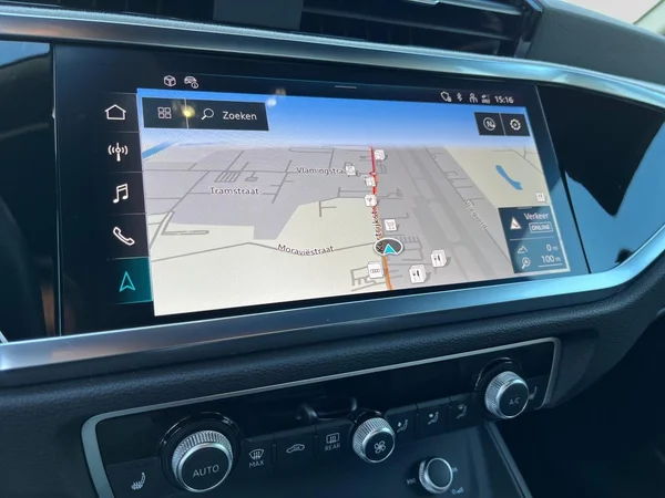 AUDI Q3 (2024) — foto 16 van 17