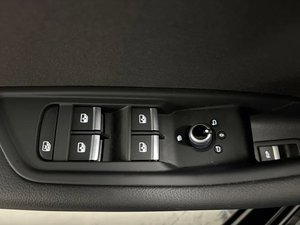 AUDI A4 Avant (2022) — foto 4 van 15