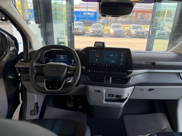 Ford Transit Custom — foto 5 van 21
