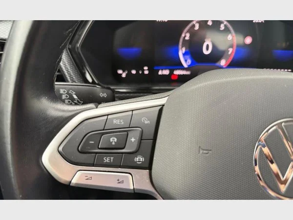 Volkswagen T-Cross (2023) — foto 6 van 22