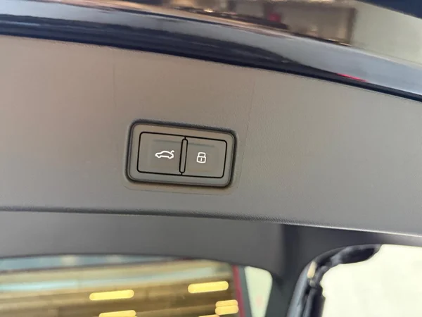 AUDI Q4 Sportback e-tron (2026) — foto 2 van 21